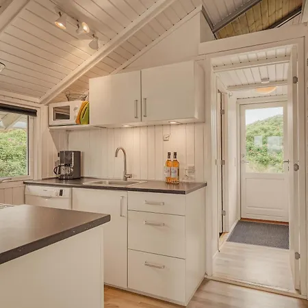 Flot På En Kuperet Grund Sj802 Ferienhaus Harboør